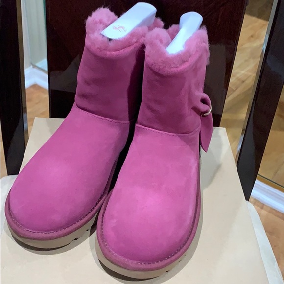 UGG CLASSIC MINI TWIST BOOT - Picture 2 of 3